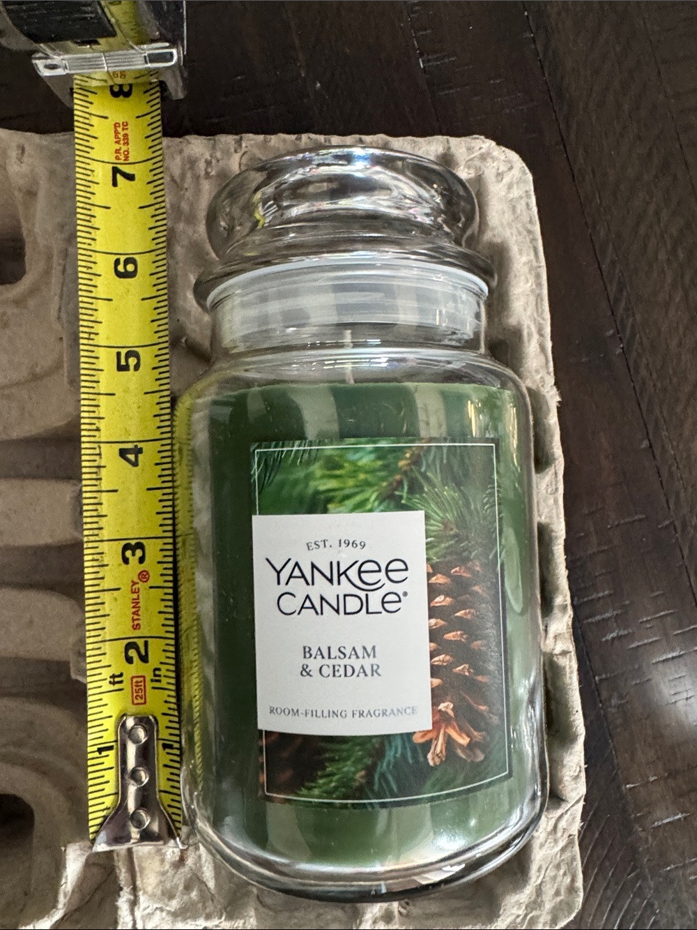 Yankee Candle Balsam & Cedar Forest Green 22 oz Scented Candle - Picture 7 of 7
